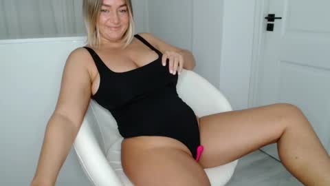 Ada online show from October 24, 4:31 am