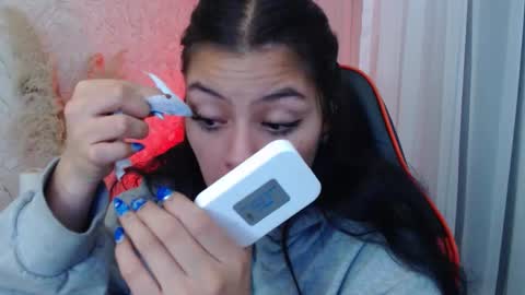 kIKI online show from March 4, 4:51 am