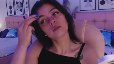 kIKI online show from March 12, 4:13 pm