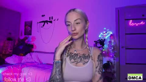 Kiki online show from September 14, 11:59 pm