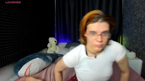 Kiki online show from January 16, 2:51 pm