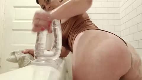 kikikinx online show from April 16, 6:36 am