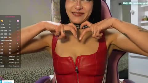 kiki online show from November 12, 7:03 pm