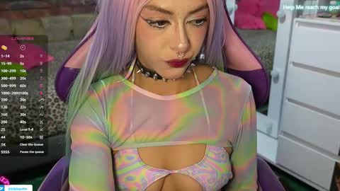 Snapshot of kikilepetite chatting on January 9, 9:16 pm kiki online show from January 9, 9:16 pm