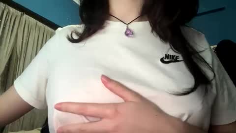 kikilove15 online show from May 25, 8:26 pm
