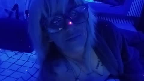 kikilovespartylights online show from November 23, 12:38 pm