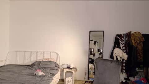 Kiki online show from April 23, 12:29 pm