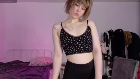 Snapshot of kikimoor chatting on May 1, 9:58 am Kiki online show from May 1, 9:58 am