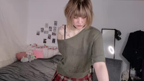 Snapshot of kikimoor chatting on May 26, 10:22 am Kiki online show from May 26, 10:22 am
