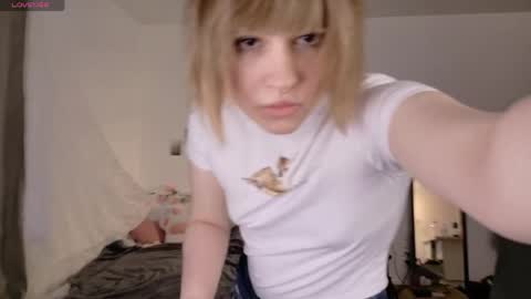 Snapshot of kikimoor chatting on June 2, 10:28 am Kiki online show from June 2, 10:28 am