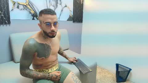 kile online show from October 31, 10:44 pm