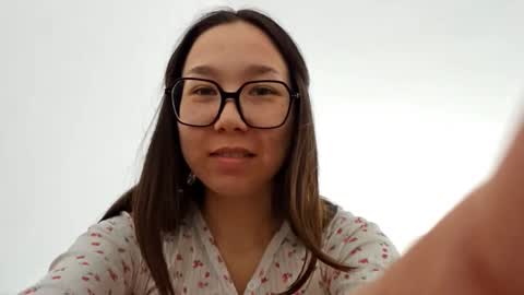 Britney online show from March 8, 3:32 am