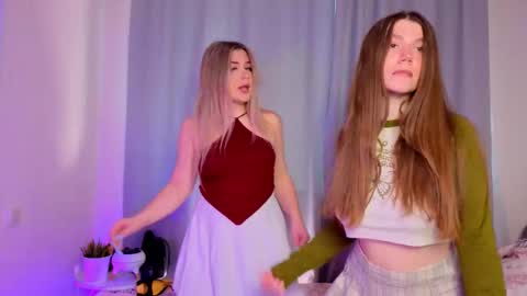 Snapshot of kileymith chatting on November 18, 7:57 am ZofiaLiya online show from November 18, 7:57 am