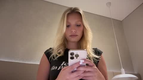 Killer Tits online show from July 31, 5:12 pm