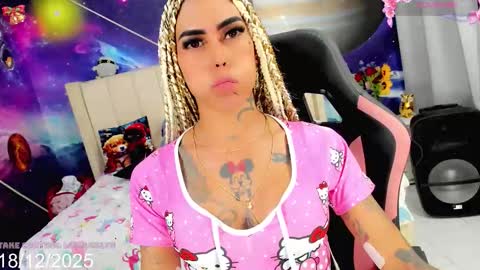 kylie anthonella online show from December 19, 3:02 am