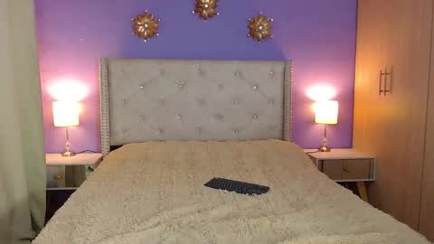 Mia  Kim online show from September 11, 5:35 pm