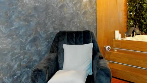 Kim online show from February 3, 12:57 pm