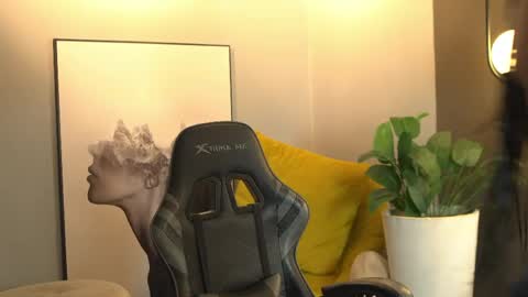 Kim online show from June 5, 12:44 pm