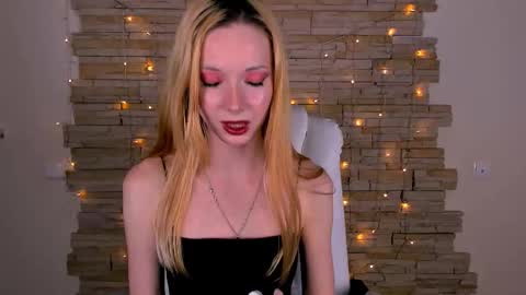 kim_boyd online show from March 8, 3:13 pm