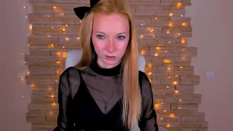 kim_boyd online show from March 10, 3:09 pm