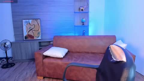 Kim online show from February 11, 12:27 pm