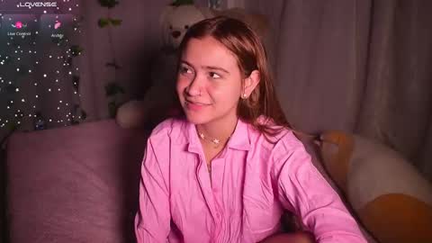 ISABELLA 3 online show from January 21, 6:00 am