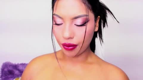 kim_mouth17 online show from March 14, 10:04 pm