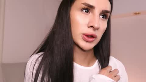 Kim Oberlin online show from September 16, 1:23 pm