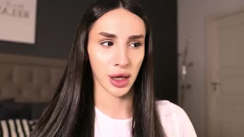 Kim Oberlin online show from October 22, 4:07 pm