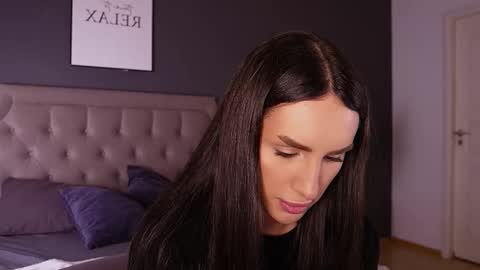 Kim Oberlin online show from December 4, 11:30 am