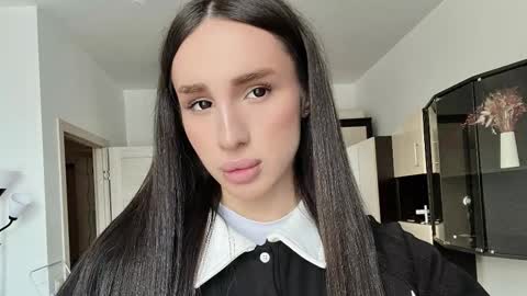 Kim Oberlin online show from March 27, 11:54 am