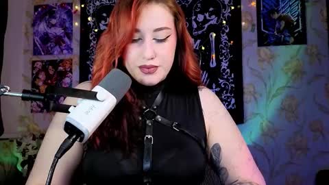 Hi Im Kimberly but u can call me Kim. Turn on ur sound i love to talk and moan online show from October 24, 5:15 am