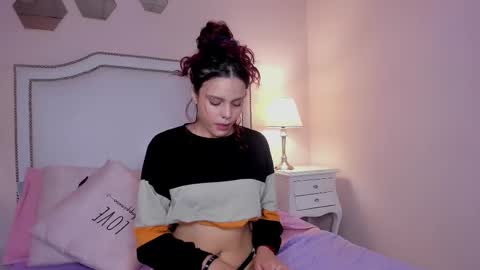 April online show from November 6, 8:32 pm