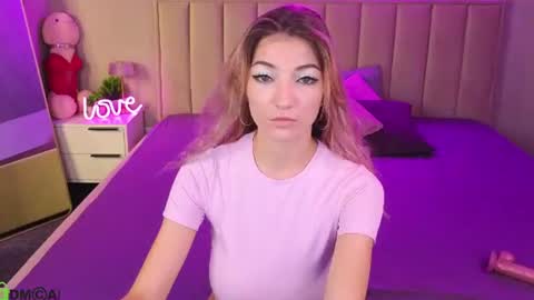 kimberlly_smith online show from July 15, 11:43 pm