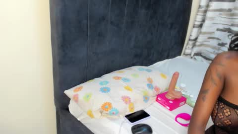 kimberly_blaze online show from February 20, 7:25 pm