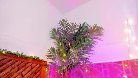 Snapshot of kimberly_gonzalez1 chatting on January 11, 6:45 am kimberly gonzalez online show from January 11, 6:45 am