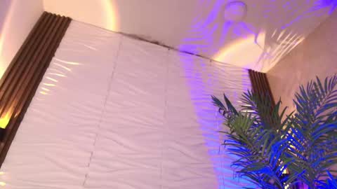 Snapshot of kimberly_gonzalez1 chatting on November 7, 8:31 pm kimberly gonzalez online show from November 7, 8:31 pm