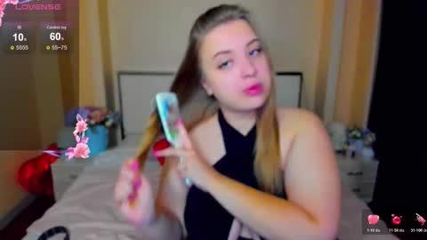 kimberly_mm online show from November 5, 5:35 pm