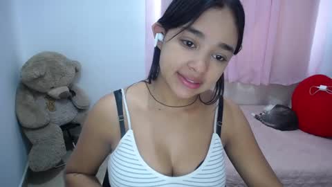 Kim online show from March 11, 4:18 pm