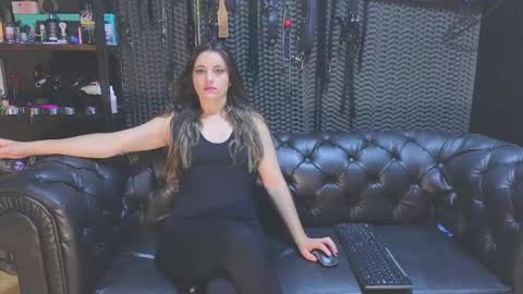 Snapshot of kimberly_swan_ chatting on January 21, 2:43 am KIMBERLY SWAN online show from January 21, 2:43 am