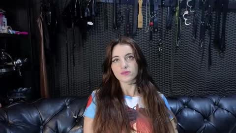 Snapshot of kimberly_swan_ chatting on September 17, 8:43 pm KIMBERLY SWAN online show from September 17, 8:43 pm