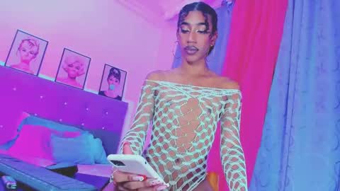 Snapshot of kimberly_thompsom chatting on January 30, 1:55 am Your Queen KIM online show from January 30, 1:55 am