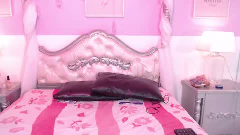         online show from June 21, 12:19 pm