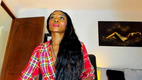 Kimberly Banks online show from November 22, 1:32 pm