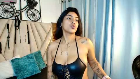 kimberlyfox_t online show from April 23, 1:13 pm