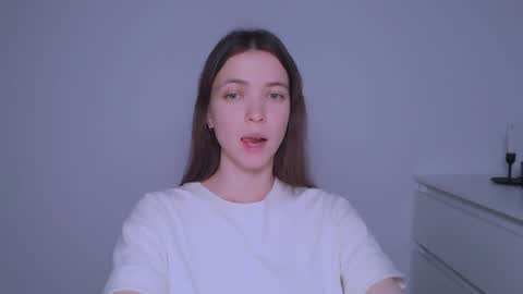 Kimberly online show from December 22, 2:06 pm