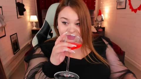 Snapshot of kimberlymaran chatting on February 11, 12:16 pm The one that you wont be able to forget online show from February 11, 12:16 pm