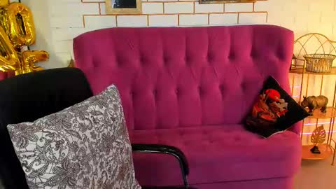 Snapshot of kimberlymaran chatting on February 21, 3:10 pm The one that you wont be able to forget online show from February 21, 3:10 pm