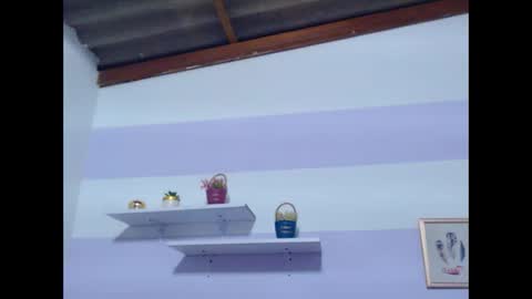 Kim  online show from April 6, 6:31 pm