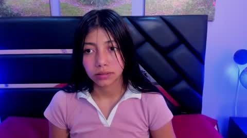 Snapshot of kimberlyvillalobos chatting on January 14, 5:34 pm Kimberly Villalobos online show from January 14, 5:34 pm